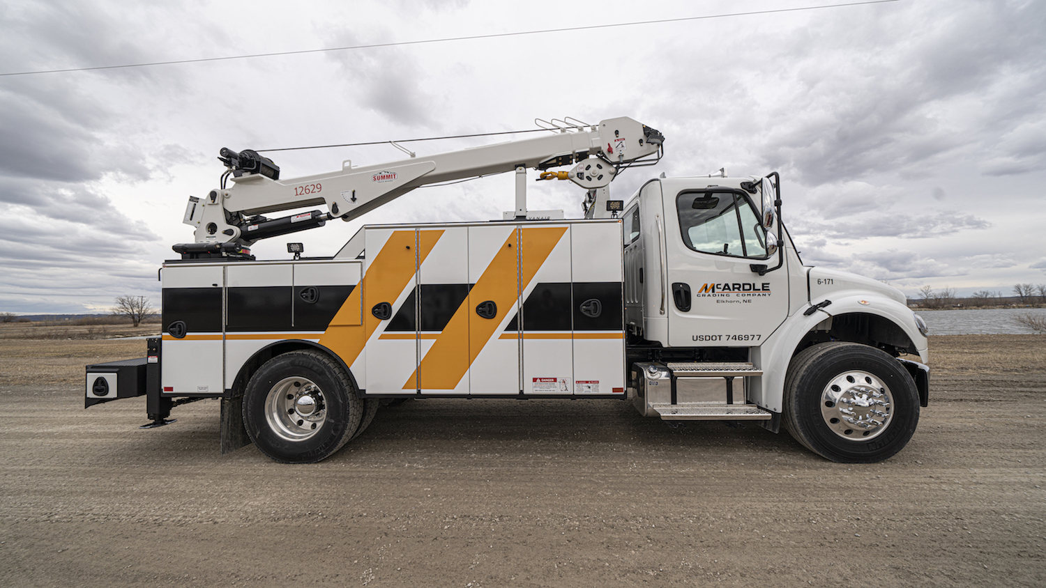 10 Series truck bodies are great to oil and gas industry service trucks.