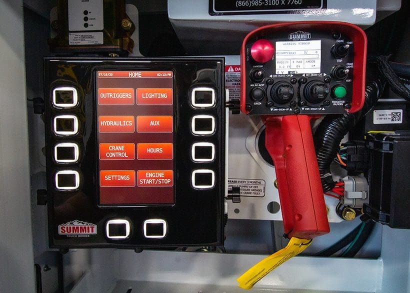 summit crane control panel home screen