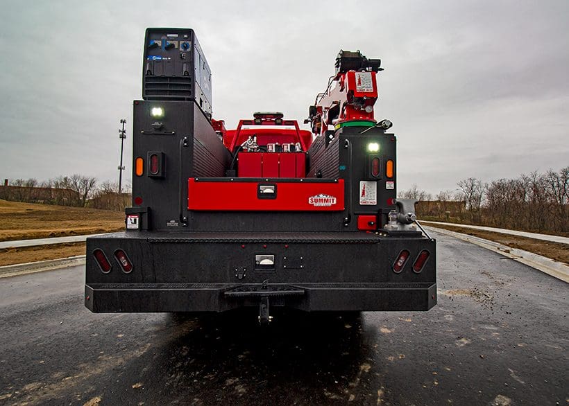 bumper with tow hitch step