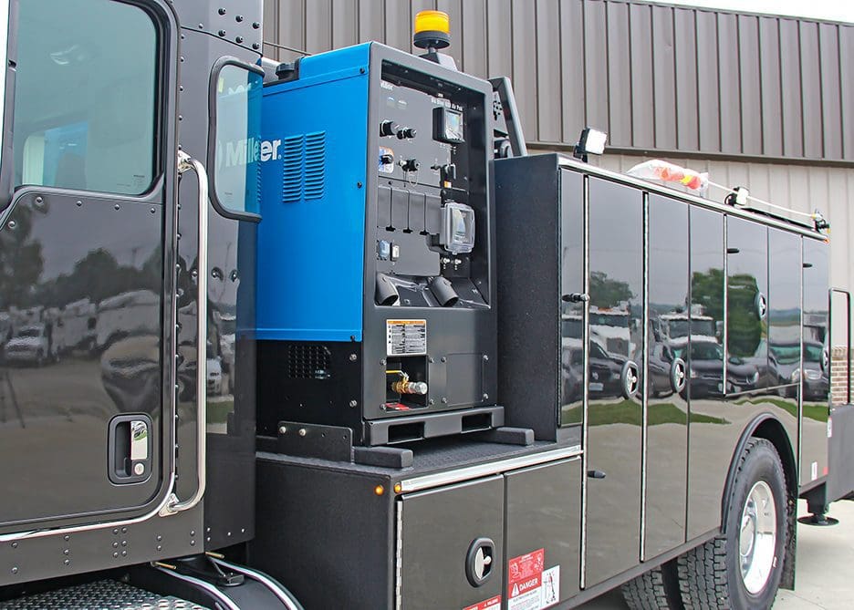 Kenworth welding service truck body with large welder deck