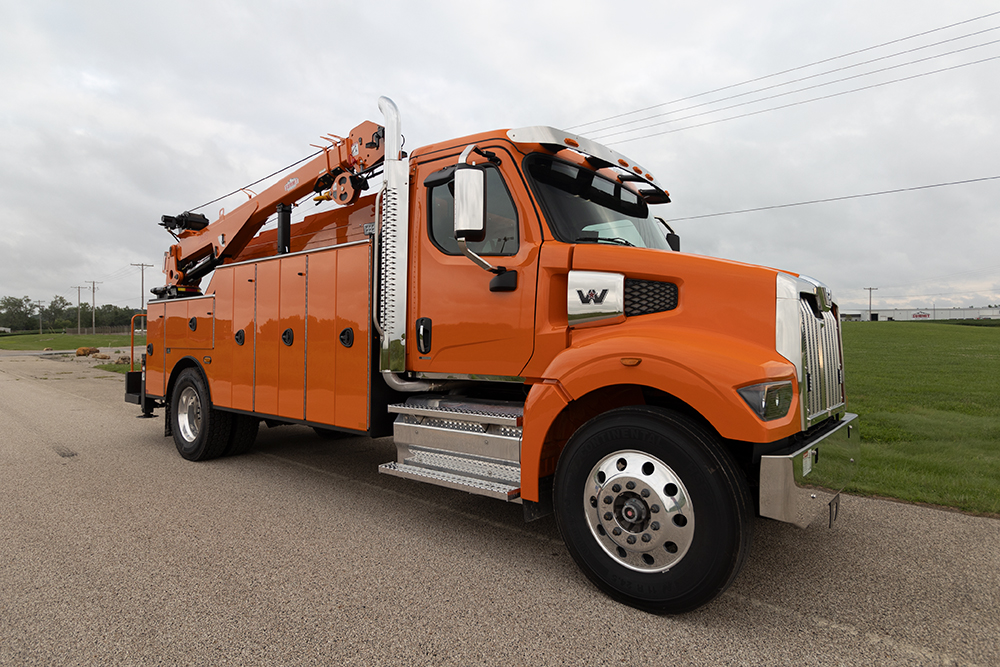 Heavy Duty Service Truck Model 10 Series - Summit Truck Bodies