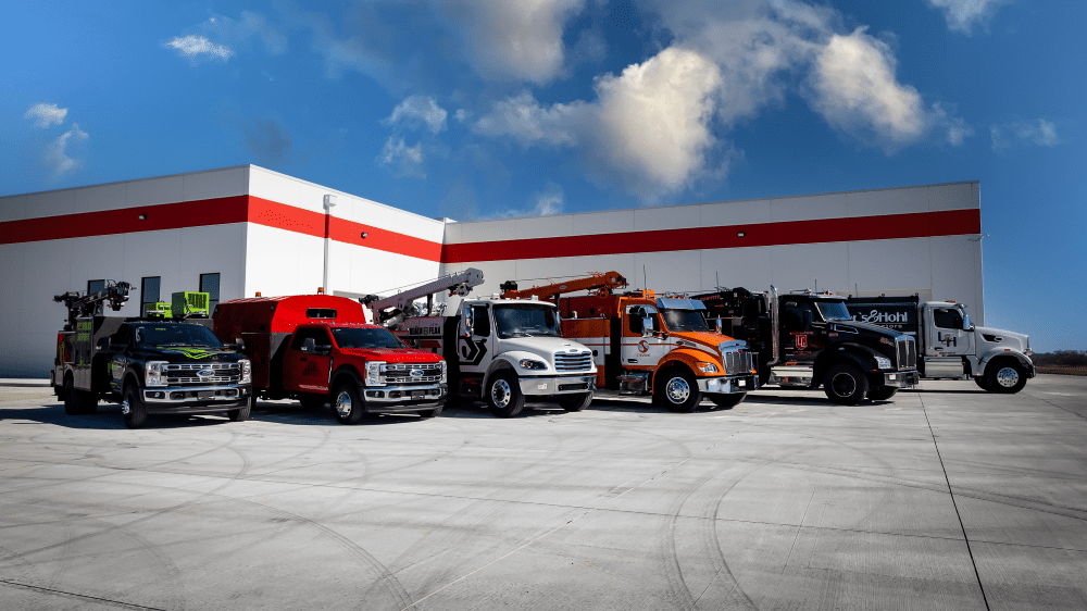 summit service trucks at conexpo 2026